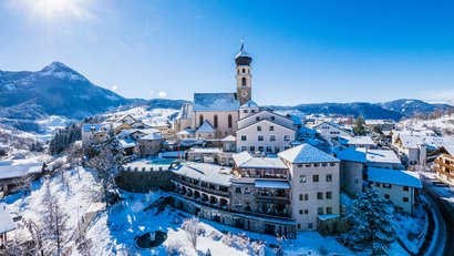 Romantik Hotel Turm: aria invernale e sole alpino